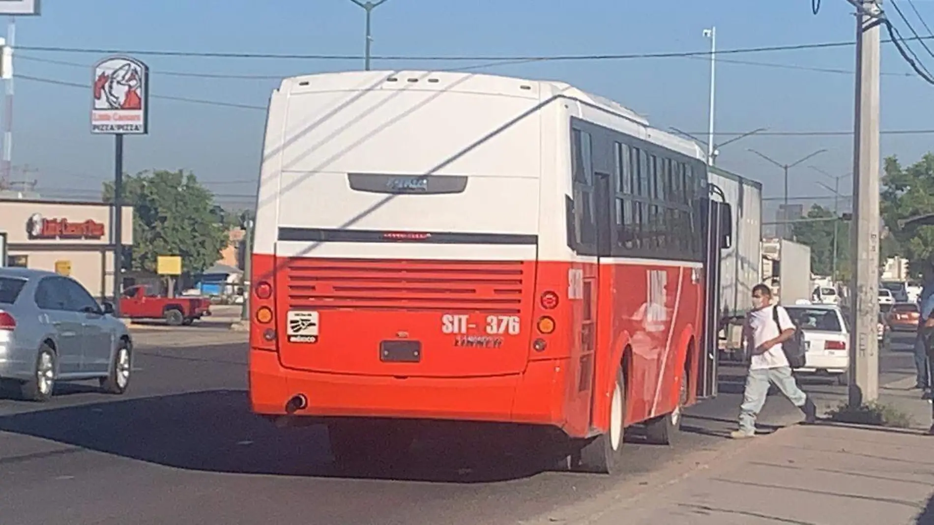 Transporte público camiones UNE (3)